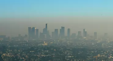 Dzień Czystego Powietrza. Ale wiąż dymią 