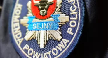 Niezaproszeni goście i niespodziewany finał: poszukiwany alimenciarz zatrzymany po awanturze na przyjęciu