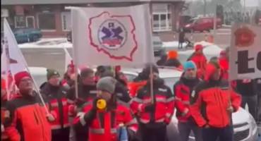 Ratownicy medyczni sparaliżowali Sejmik. Zarząd ustąpił - nie będzie konsolidacji pogotowia i szpitali 