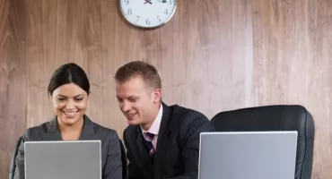 Jak wybrać najlepszy program do ewidencji czasu pracy?