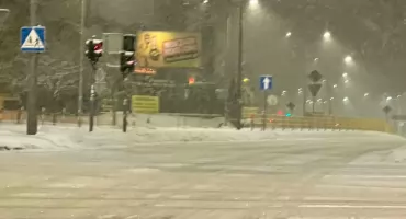 Kolejny atak zimy: ślizgawka na drogach, siarczysty mróz