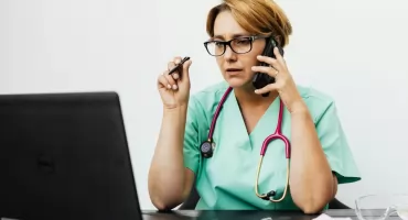 Nowe zasady zwolnień lekarskich. Co naprawdę zmienia się po podpisaniu ustawy?