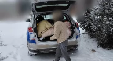 Dobro wraca. Dzielnicowy z Grodziska uratował seniorkę przed mrozem i głodem