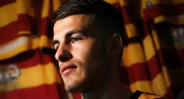 Jagiellonia Białystok wzmacnia ofensywę – Samed Baždar oficjalnie z klubem