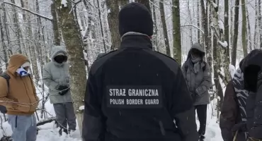 Gorący weekend na granicy. Straż Graniczna rozbija siatkę kurierów i zatrzymuje migrantów
