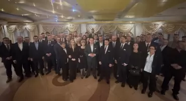 Mocne otwarcie regionalnej Nowej Nadziei. Sławomir Mentzen w Świętej Wodzie spotkał się z podlaskimi działaczami