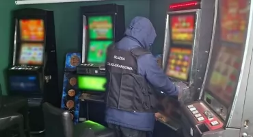 Rozbity nielegalny hazard. 9 automatów zabezpieczonych w Kolnie i Wysokiem Mazowieckiem