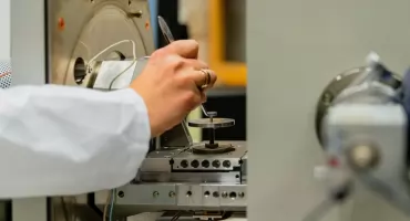 Białostockie CSI: Uniwersytet otwiera prestiżowy kierunek. Czy to będzie hit tegorocznej rekrutacji?