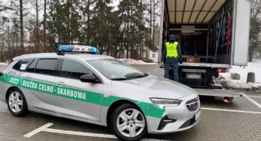 Blisko 16,5 tys. nielegalnych e-papierosów. Akcja KAS na trasie z Litwy