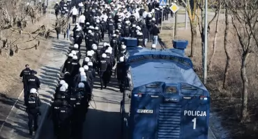 Święto na Chorten Arenie. Ponad 20 tysięcy widzów, 1 000 policjantów i wzorowe zabezpieczenie meczu z Legią