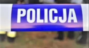 O krok od czołówki z radiowozem. Słony mandat dla kierującej dacią w Sztabinie (WIDEO)