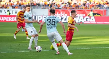Mistrzowski sen zamienia się w koszmar. Jagiellonia oddaje punkty dla Piasta  