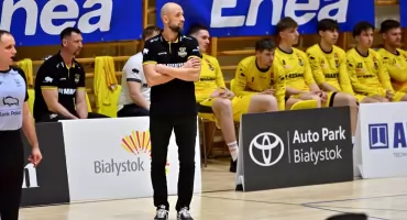 Żubry bliskie sensacji: przespana trzecia kwarta, pasywny Piechucki i koniec złudzeń