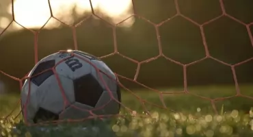 Młodzieżowa piłka: CLJ, ligi wojewódzkie juniorów i trampkarzy 