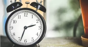 W nocy z sobotę na niedzielę czas ruszy do przodu! Pośpimy o godzinę krócej