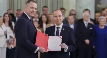 Sztuczna inteligencja i bezpieczeństwo dzieci: Andruszkiewicz chce konferencji w Białymstoku (WIDEO)