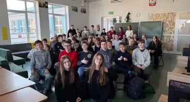 Ruszył wyjątkowy projekt: białostockie uczennice walczą z plagą samotności. 