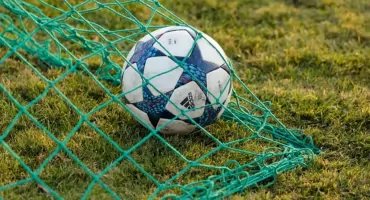 Piłkarski weekend seniorów: od piątku do niedzieli 