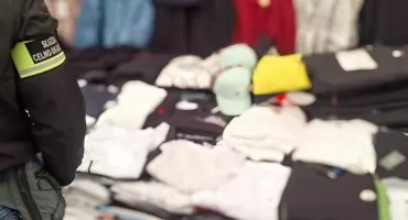 Podlaska KAS uderza w podróbki. Ponad pół miliona złotych w towarze