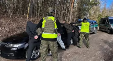 Pieszo z Litwy do Polski. Kolejne zatrzymania na zielonej granicy