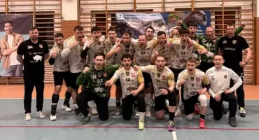 Szok w Rutce koło Brańska! Wataha z Nowych Piekut pokonuje lidera