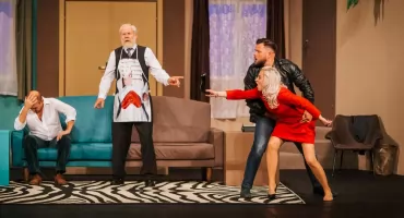 Teatralny maj w Białymstoku. Od wiejskich tajemnic po kultowe komedie