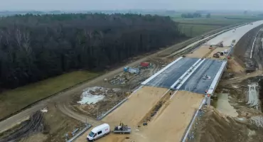 W Polsce coraz więcej aut ale podlaskie drogi najmniej obciążone w kraju 