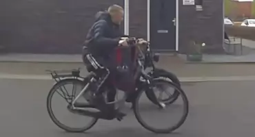 Z Holandii na podlaski przystanek. Białostoccy policjanci odnaleźli 14-letniego Maxima