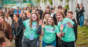 Young Igi, Guzior i Modelki na jednej scenie! Nadchodzą Uniwersalia UwB