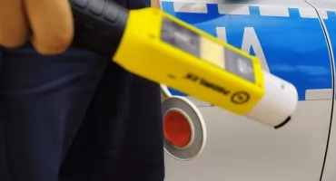 Pijani jeżdżą na drogach Podlasia. Jeden zasnął na rondzie, drugi rozbił auto w centrum
