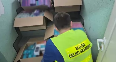 Kontrabanda w paczkach kurierskich. Podlascy mundurowi przechwycili nielegalny tytoń