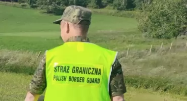 Nocne zatrzymanie w Szypliszkach. Grupa migrantów nielegalnie przeszła z Litwy do Polski