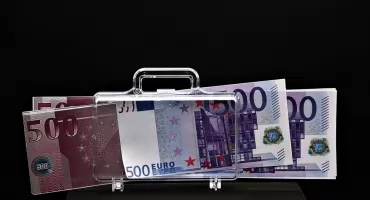 Polacy uciekają z pętli zadłużenia! Nowe dane KRD dają powód do optymizmu
