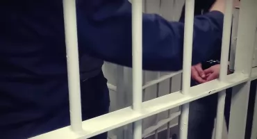 Atak maczetą w sklepie. Napastnik usłyszał zarzuty