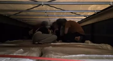 Znów przemyt ludzi w Budzisku! 27 migrantów ukrytych w transporcie torfu na rumuńskich rejestracjach