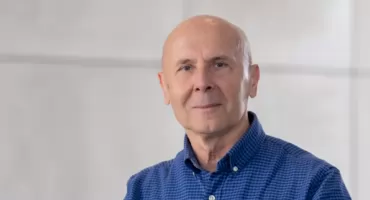 Noblowski ślad w Białymstoku! Wybitny informatyk z Politechniki z prestiżowym tytułem profesora