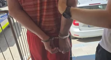 Kosmetyczny kameleon wpadł w autobusie. Ukradł perfumy za tysiące złotych!