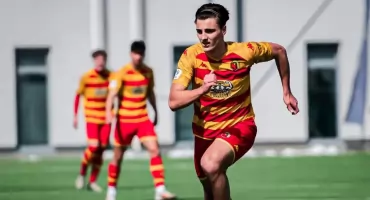 Jagiellonia niepokonana pod Alpami! Rezerwy i młodzież ograły Duńczyków. Pora na Polskę