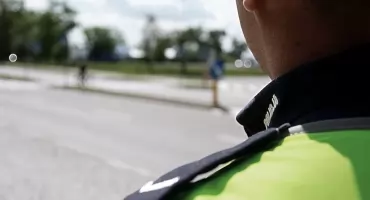 Chciał dać na obiad. Zamiast mandatu usłyszał zarzuty i grozi mu więzienie 