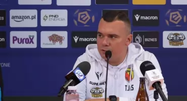 Mocne słowa po meczu Jagiellonii Białystok. Siemieniec szuka przyczyn, Papszun uszczęśliwiony (WIDEO)