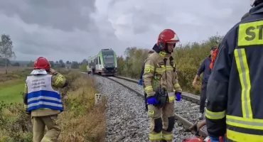 Śmiertelny wypadek na torach w gminie Sokoły. Pociąg potrącił mężczyznę
